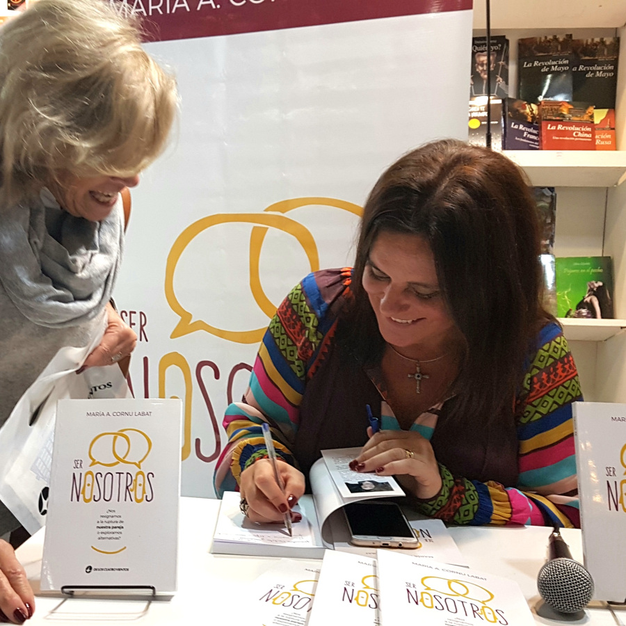 María Cornu Labat, autora de Ser Nosotros